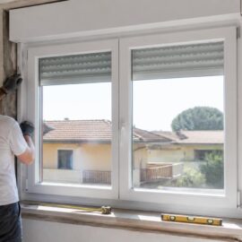 Posa di una nuova finestra in PVC con tapparella: ecobonus o bonus ristrutturazione per gli infissi